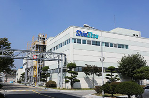 Shin-Etsu silicones business reports growth