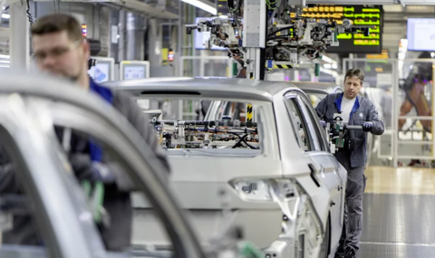 Europe's auto industry sees unprecedented crisis following production losses